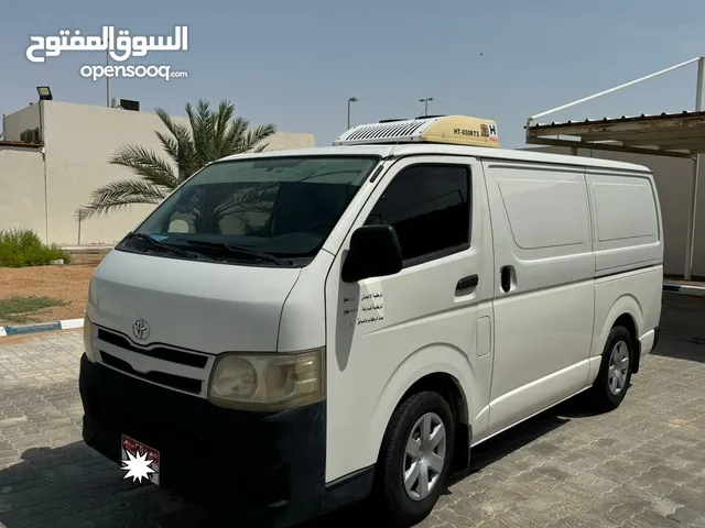 Used Toyota Hiace in Abu Dhabi