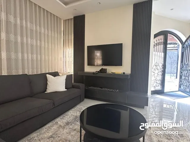 250 m2 3 Bedrooms Apartments for Rent in Amman Abdoun