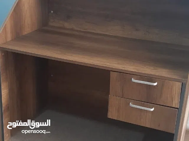 مكتب استقبال للبيع مستعمل
