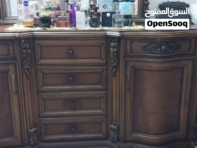 غرفة نوم صناعة مصرية / دمياط خشب زان بحالة ممتازه