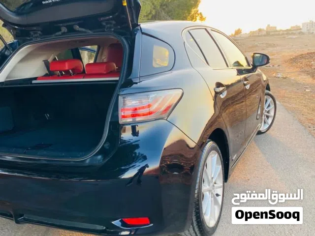 2011 لكزس CT CT 200