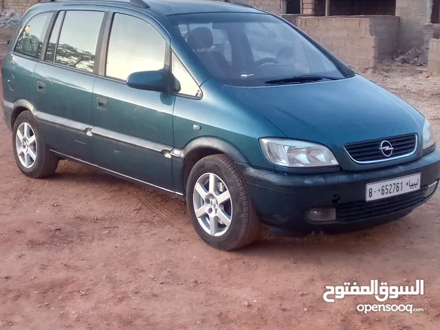 Used Opel Zafira in Benghazi