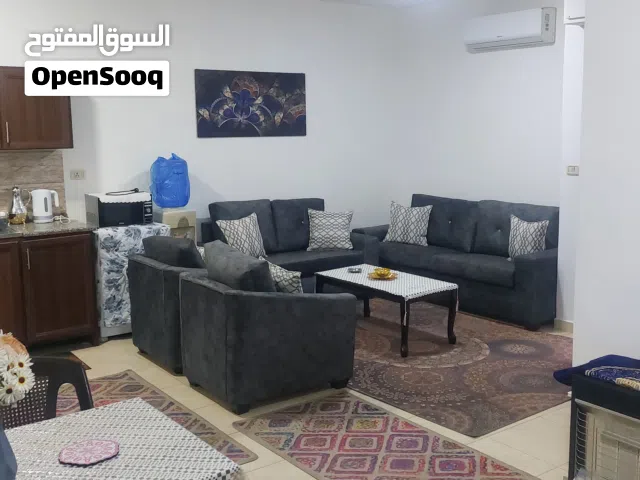 شقة مفروشة للايجار الجبيهة بالقرب من البوابة الشمالية للجامعة الأردنية