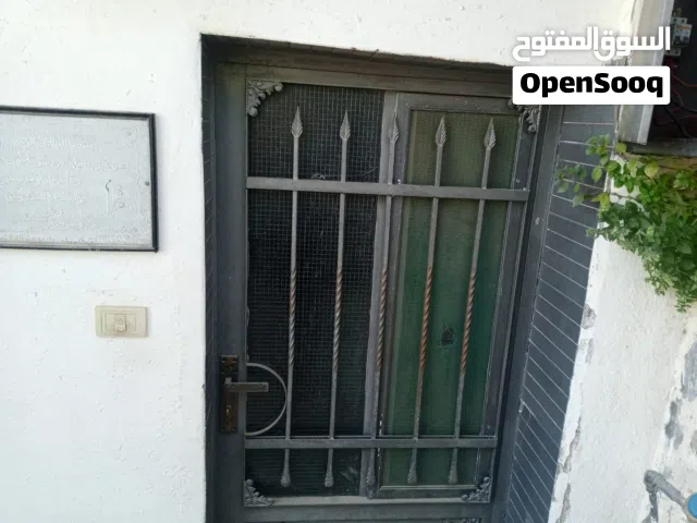 220 m2 3 Bedrooms Apartments for Sale in Salt Al Balqa'
