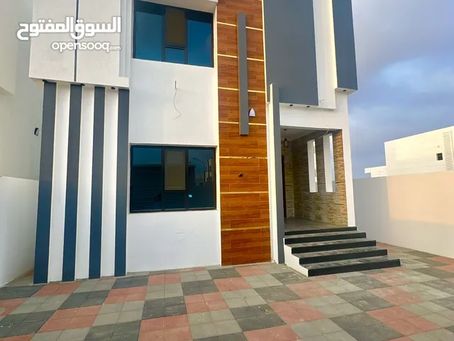 327m2 5 Bedrooms Villa for Sale in Muscat Al Maabilah