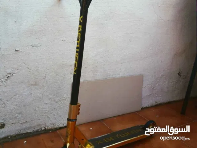 xbetween Scooter for kids