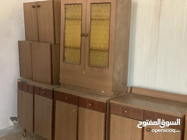 مطبخ خشب عدد 2 بحالة جيدة