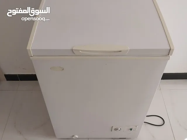 فريزر فيكترا 100لتر بحالة جيدة بدون مشاكل او اعطال ..........................................