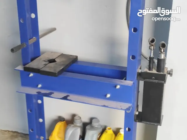 مكينة تنضيف رشاشات وبريسا ضغط كشنيتي