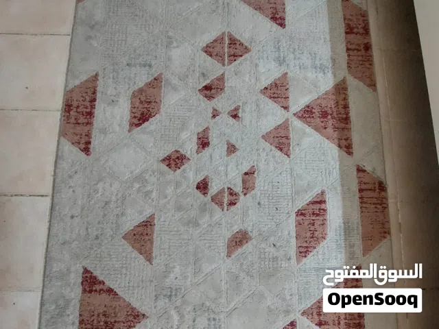 سرير بالماترس + سجادة : ب10 دينار