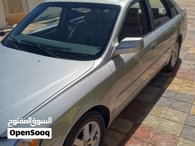 2000 تويوتا افالون XLE