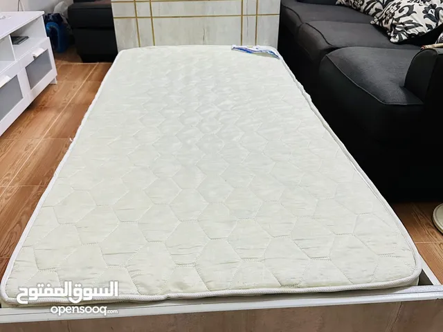 Single bed with mattress