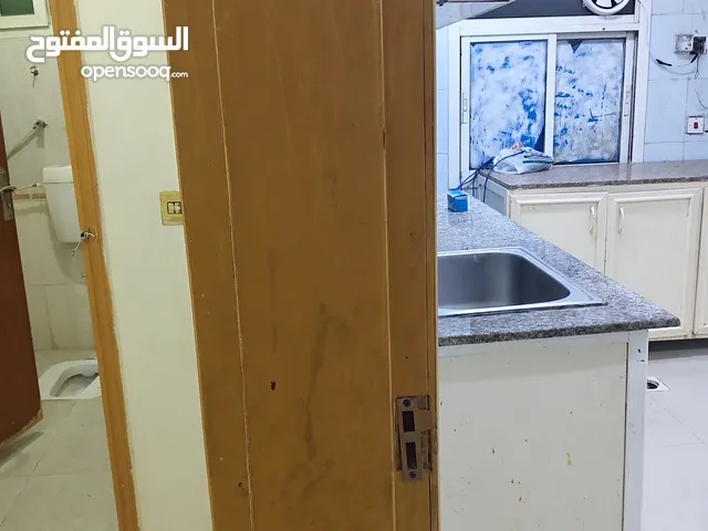 شقة مقابل سباير 3 غرف و3 حمام بنتهاوس