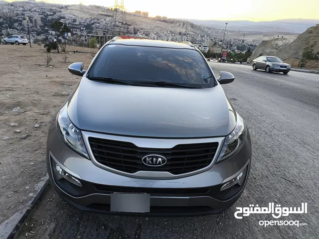 للبيع كيا سبورتاج اكمل وصف وبصمة ما عدا فتحة حرق السعر لسرعة البيع 9200 دولار
