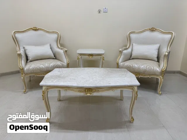 طقم فخم من كنبتين نظيف جدا