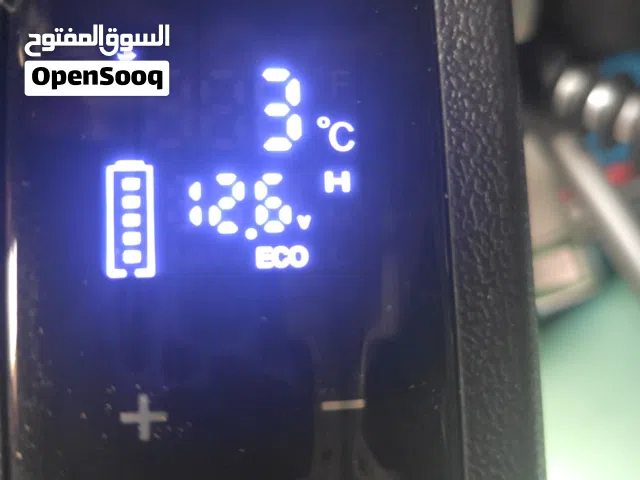 للبيع ثلاجه صغيره مناسبه حال سياره او البيت  ماشاءالله تبرد ثلج تسوي