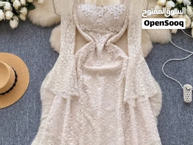 فستان للبيع
