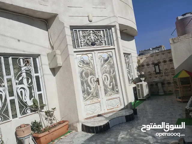 200 m2 Studio Villa for Sale in Basra Abu Al-Khaseeb
