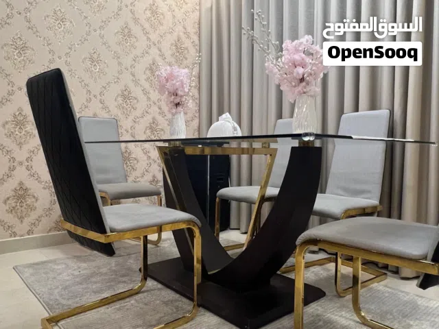 6 seater Dining Table