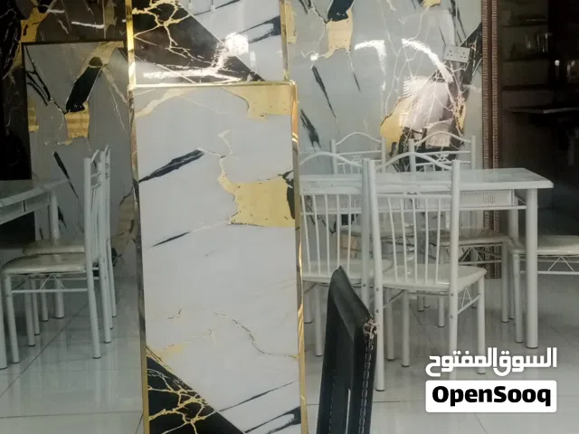شريك لمطعم