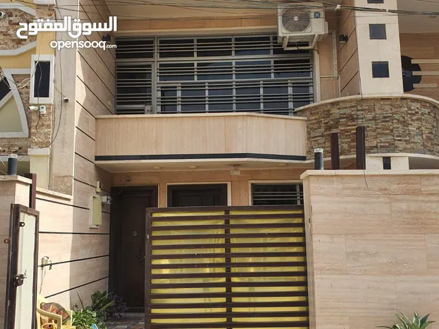 137 m2 4 Bedrooms Townhouse for Sale in Baghdad Saidiya