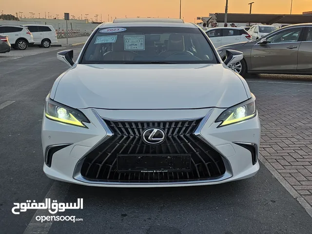 لكزس موديل 2023 خليجي ES300h هايبرد ضمان دخول السعودية وتسجيل