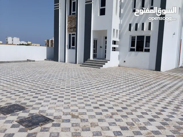 250m2 4 Bedrooms Townhouse for Sale in Al Batinah Barka