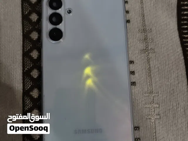 samsung A15  الجهاز كامل نضيف جدا جدابس يحتاج بورد