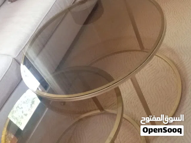 طاوله للبيع عدد 2