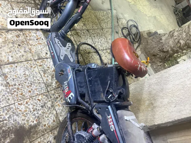 دراجه شحن شغاله وتمشي لاكن ابيع كوم حديد عن المفاشل 65 بيها مجال مشراك القديم