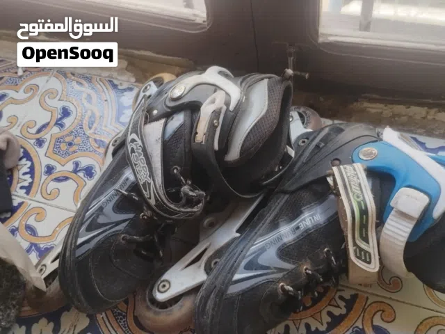 حذا تزلج جديد الاستخدام شهر فقط