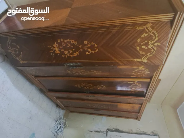 غرفة نوم مستعمله