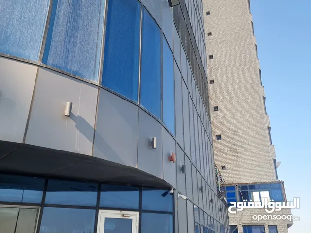 للايجار عيادة طبية على شارع الخليج