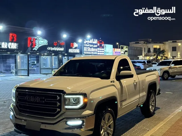 Used GMC Sierra in Fujairah