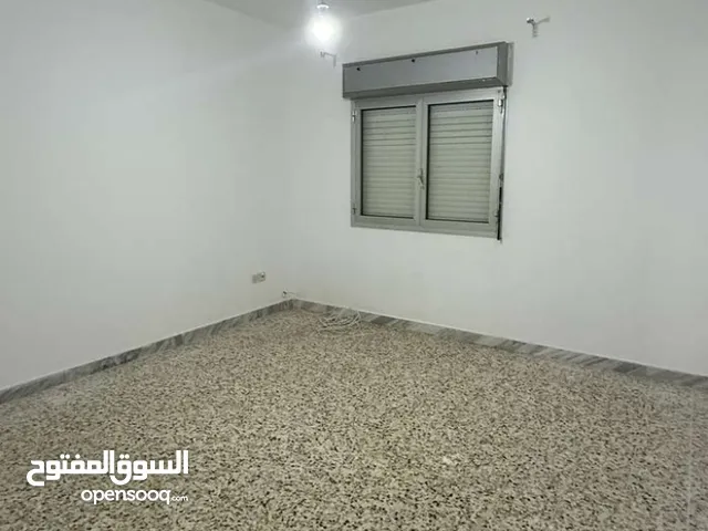 Unfurnished Monthly in Tripoli Janzour
