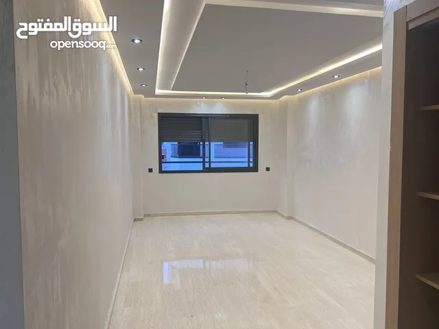 شقق للبيع عين السبع
