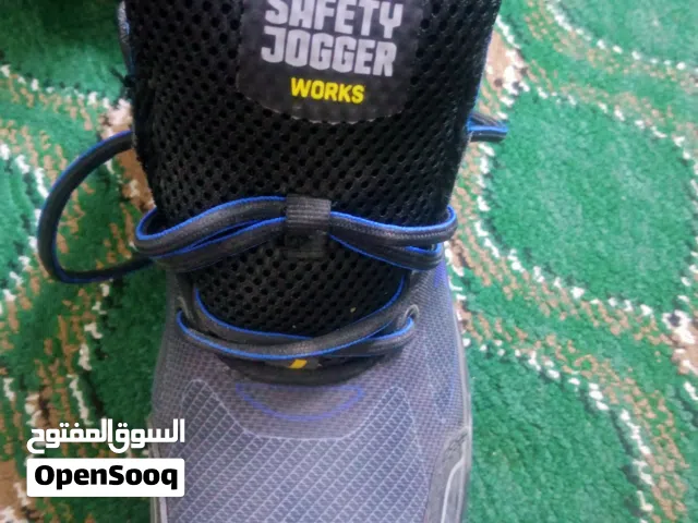 حذاء سيفتي