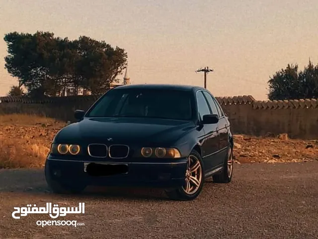 بي ام دب موديل 2000 اصلي مش محول ترخيص سنه ليست بحاجه شيىء نضيفه جدا وتعال وشوف بعينك قابل للتفاوض