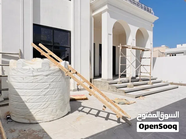 فرصة مميزة لامتلاك فيلا راقية في الخوض الرابعة بمساحة بناء 400 م