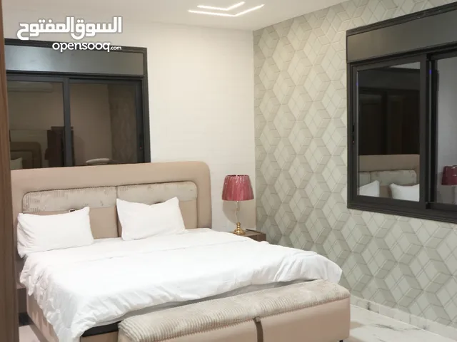 شقة مفروشة (Vip ) للعائلات والعرسان فقط أرقى وافخم الخدمات (24/7) .خدمات مميزه رفاهية مميزه (Luxury)