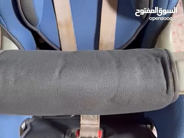 كرسي سيارة للاطفال