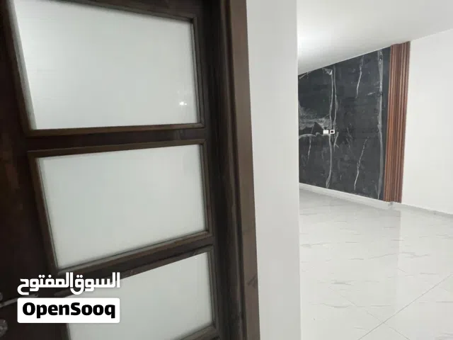 160 m2 2 Bedrooms Apartments for Rent in Ramallah and Al-Bireh Ein Musbah