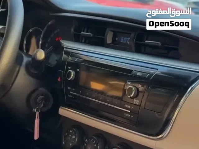 للبيع مسجّل تويوتا كورولا فيه بلوتوث