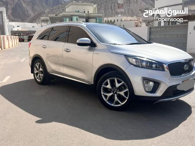 Used Kia Sorento in Muscat