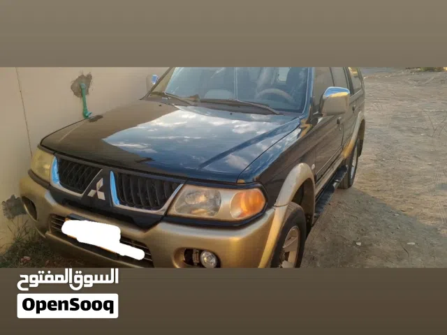 2008 ميتسوبيشي باجيرو GLS