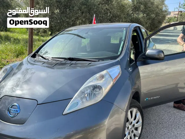 2015, نيسان, ليف, S