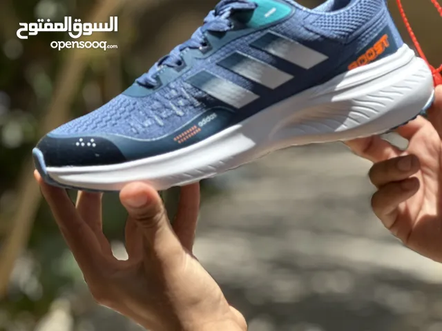 مناسب للمشي وصالة الحديد والجري