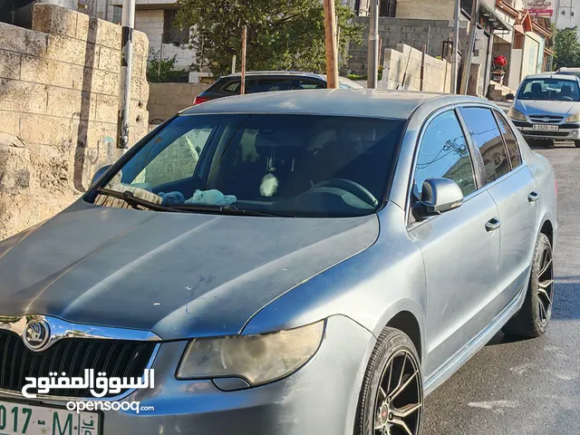 سكودا سوبير للبيع موديل 2009 متور 1800بنزين