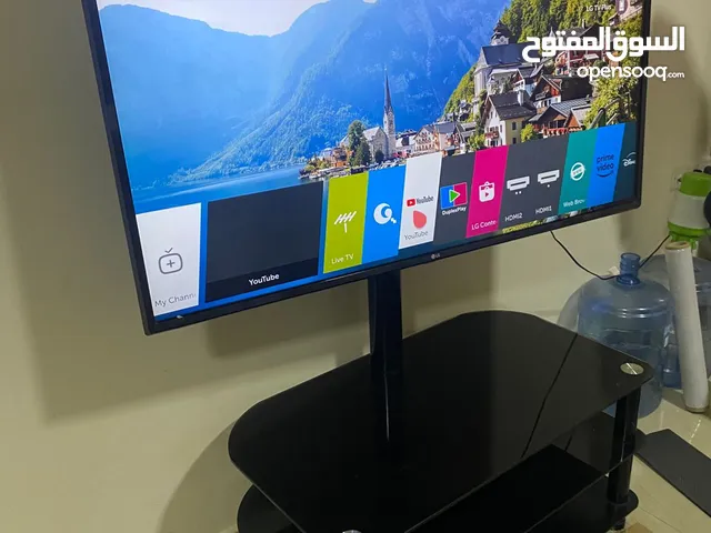 LG WbOs Smart TV with stand