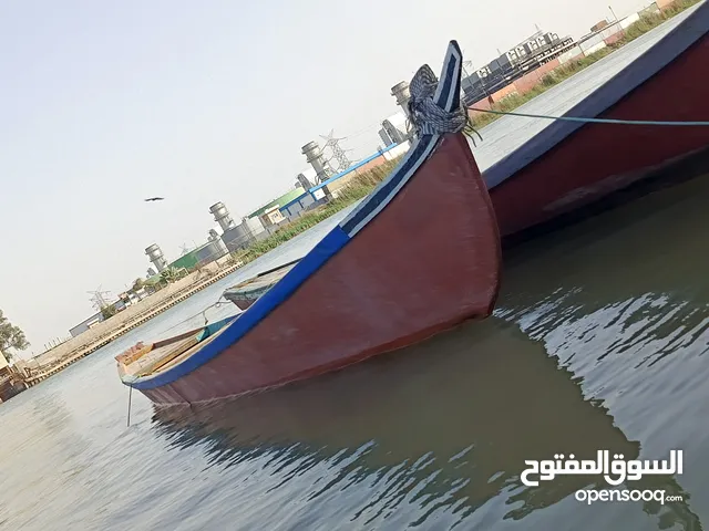 بلم فيبر كلاص قطع جديد تفصال قبل 5اشهر كلش جديد ونضيف البلم الشراي واتساب وانا خادم السعر 600وبي مجا